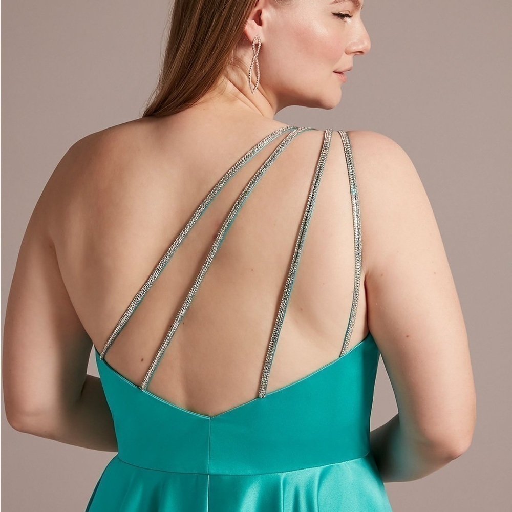 Jules & Cleo One-Shoulder Satin A-Line Maxi Dress - Picture 5 of 12